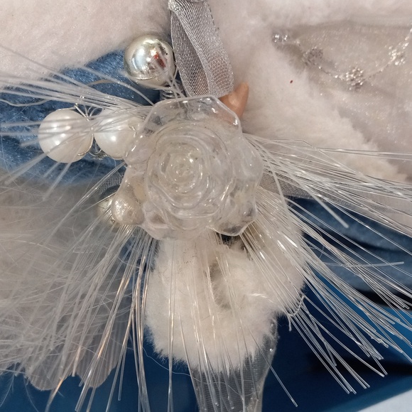 Angel Tree Topper - Picture 7 of 10